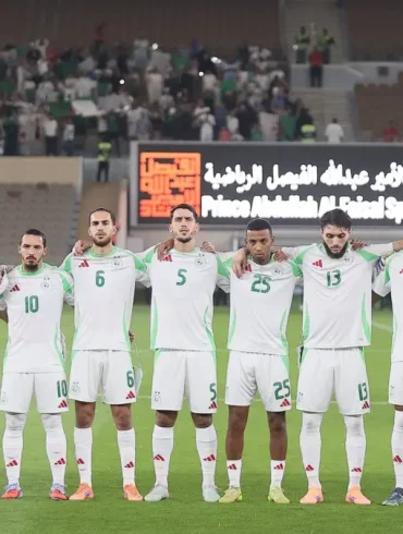 Illustration des chapeaux probables des équipes africaines pour le tirage de la Coupe du monde 2026.