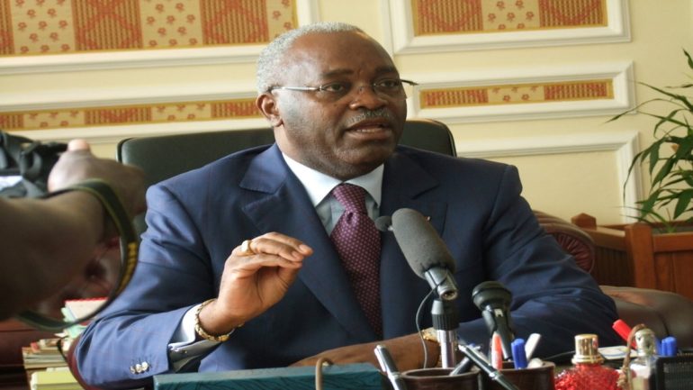 Congo : Ngouelondelé choque en écartant les binationaux