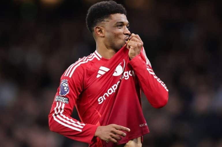 Amad Diallo marque d’une volée pour Manchester United face à Nottingham Forest