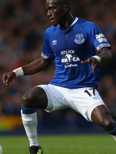Idrissa Gueye expulsé après avoir giflé son coéquipier Michael Keane