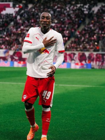 Yan Diomandé a été élu meilleur jeune joueur de la saison en Bundesliga.