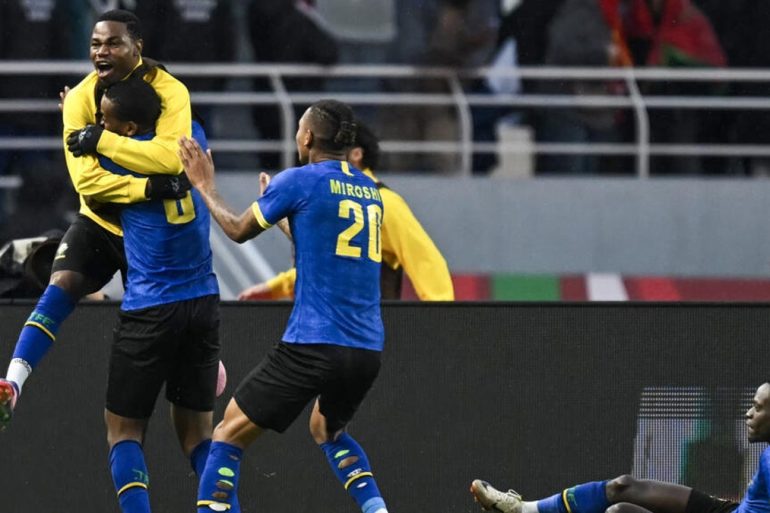 Les joueurs tanzaniens célèbrent une qualification historique pour les huitièmes de finale de la CAN 2025.