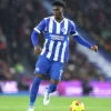 Baleba sous les couleurs de Brighton, désormais ciblé par le Bayern Munich pour renforcer son milieu de terrain.