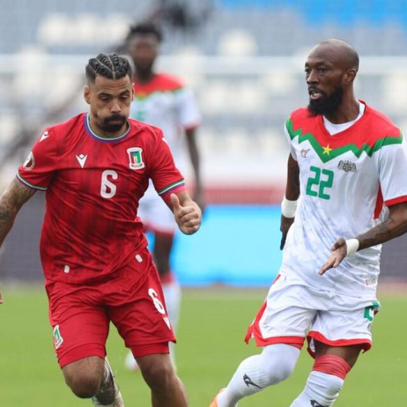 Le Burkina Faso a marqué deux fois après la 90e pour battre la Guinée équatoriale 2-1.