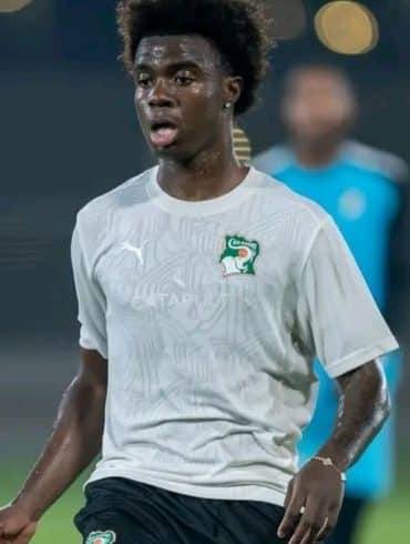 Christ Inao Oulaï sous les couleurs de Trabzonspor, ciblé par Manchester City pour le prochain mercato.