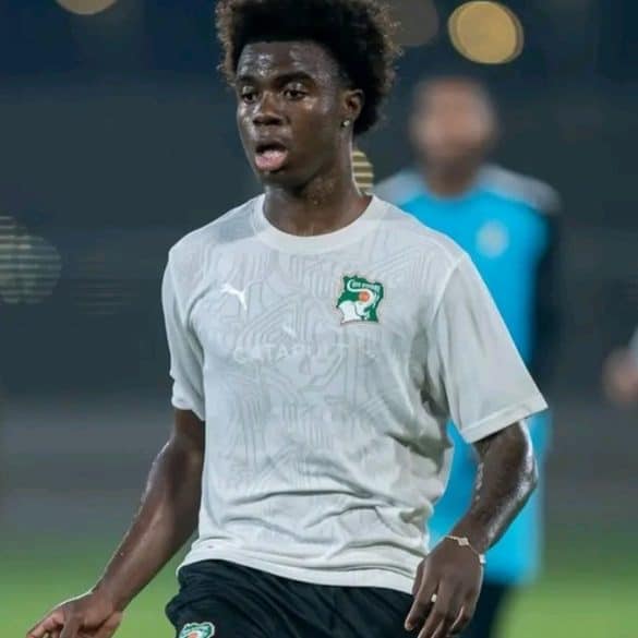 Christ Inao Oulaï sous les couleurs de Trabzonspor, ciblé par Manchester City pour le prochain mercato.