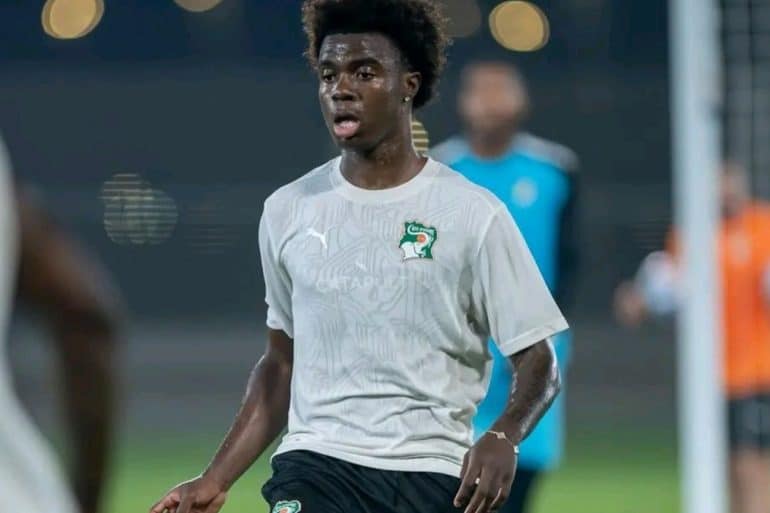 Christ Inao Oulaï sous les couleurs de Trabzonspor, ciblé par Manchester City pour le prochain mercato.