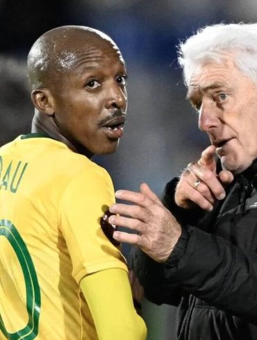 Hugo Broos, sélectionneur de l’Afrique du Sud, a pointé du doigt l’ambiance et l’organisation de la CAN 2025 au Maroc.