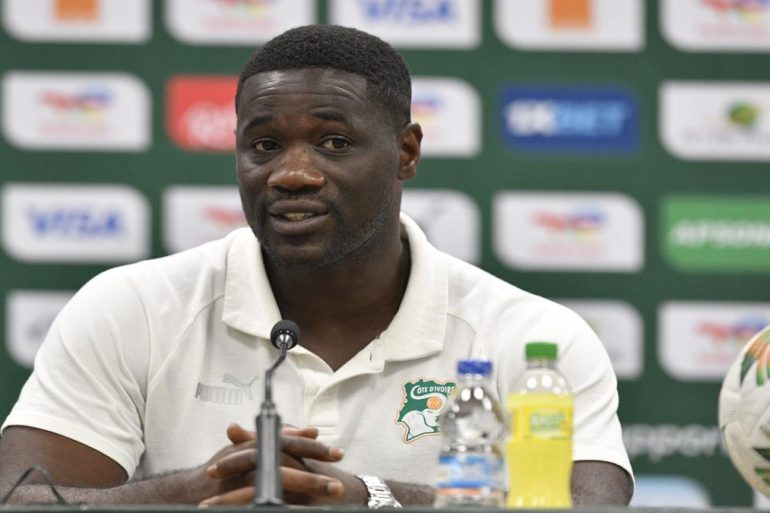 Emerse Faé assume l’alignement Sangaré Seko Kessié pour la CAN 2025.