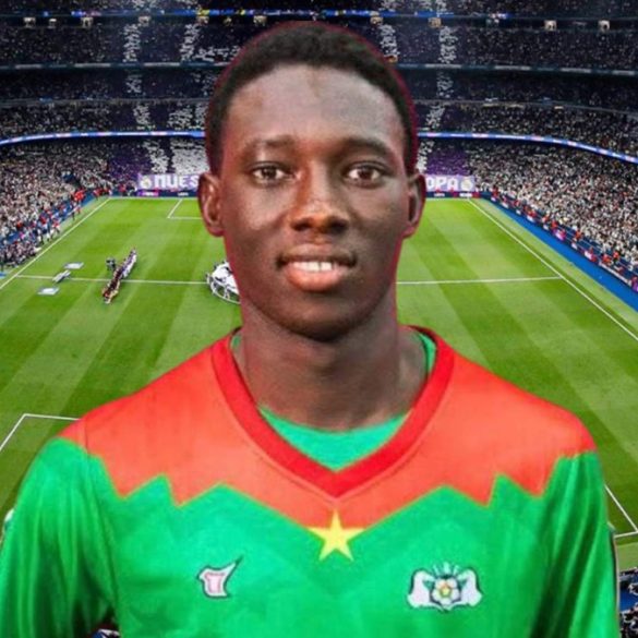 Muhammad Zongo, révélation burkinabè de la Coupe du monde U17 2025, bientôt sur la route Strasbourg–Chelsea.