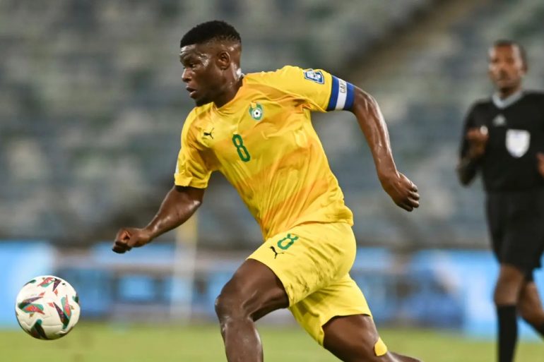 Marshall Munetsi exprime sa colère après son exclusion de la liste du Zimbabwe pour la CAN 2025.