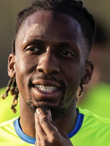 Yvan Neyou prend sa retraite internationale