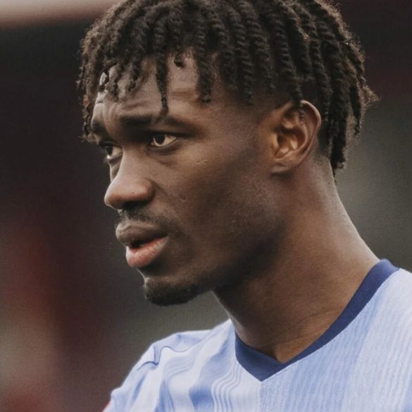 Yves Bissouma quitte Tottenham librement après quatre saisons chez les Spurs.