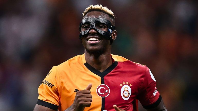 Arsenal refuse de s’aligner sur le salaire de Victor Osimhen