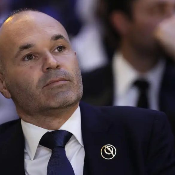 Andrés Iniesta, cité dans des discussions autour d’un rôle technique au Maroc.