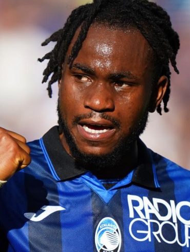 Ademola Lookman au cœur des discussions pour un possible transfert vers l’Atlético.
