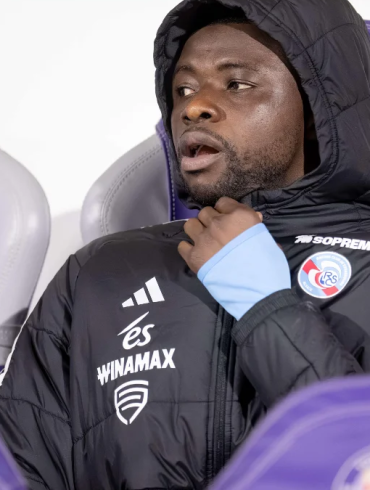 Abakar Sylla est annoncé suivi par Nantes et Auxerre, avec une piste de prêt évoquée.
