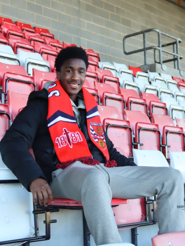Aaron Loupalo Bi rejoint Walsall en prêt pour gagner du temps de jeu jusqu’à la fin de la saison 2025-2026.