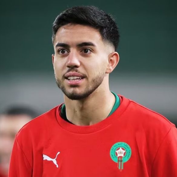 Ilias Akhomach est officiellement prêté au Rayo Vallecano jusqu’à la fin de la saison.