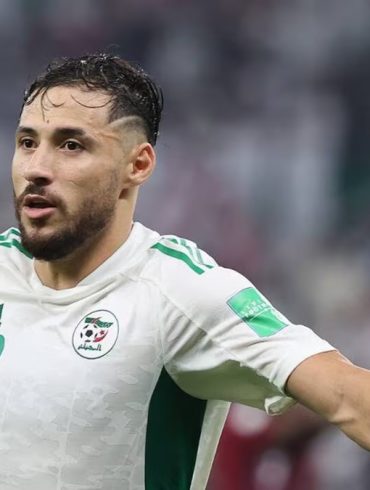 Youcef Belaïli pourrait faire son retour au Mouloudia d’Oran, mais rien n’est encore officialisé.