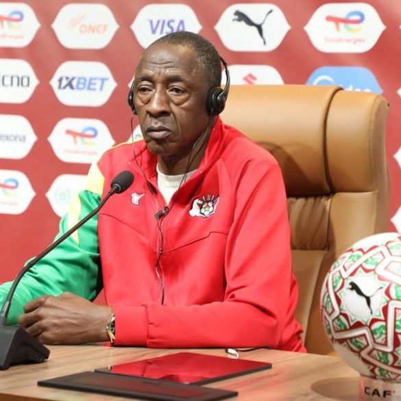 Brama Traoré, sélectionneur du Burkina Faso, en conférence de presse avant le choc contre la Côte d’Ivoire.