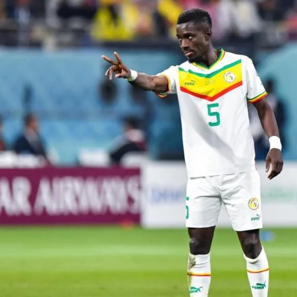 Idrissa Gana Gueye en interview après le match, évoquant la décision de penalty accordée au Maroc.