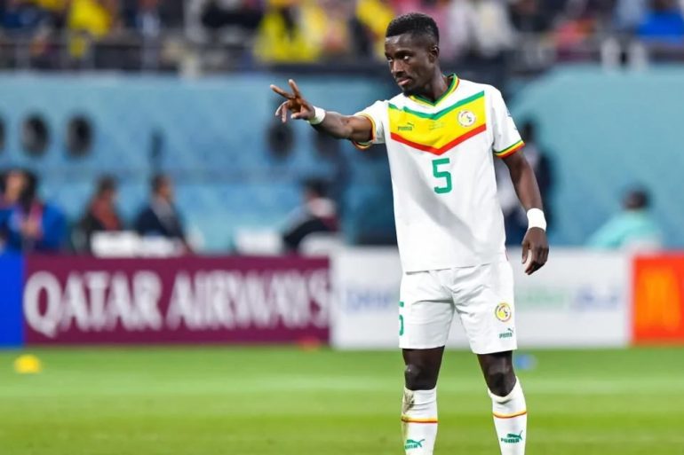 Idrissa Gana Gueye en interview après le match, évoquant la décision de penalty accordée au Maroc.