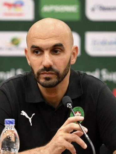 Walid Regragui a exprimé sa frustration après le penalty manqué dans les dernières secondes, avant de féliciter le Sénégal.