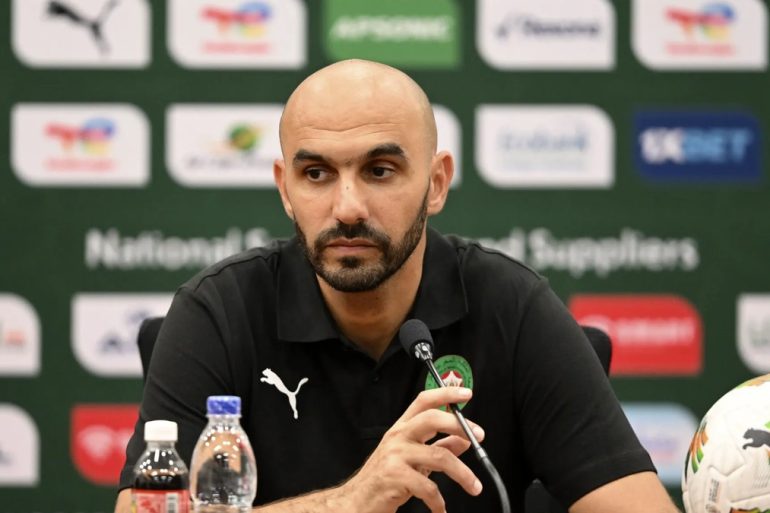 Walid Regragui a exprimé sa frustration après le penalty manqué dans les dernières secondes, avant de féliciter le Sénégal.