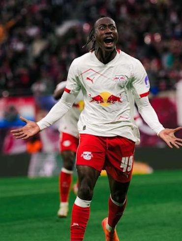 PSG Yan Diomandé Leipzig valorisé à 100 M et concurrence en Europe