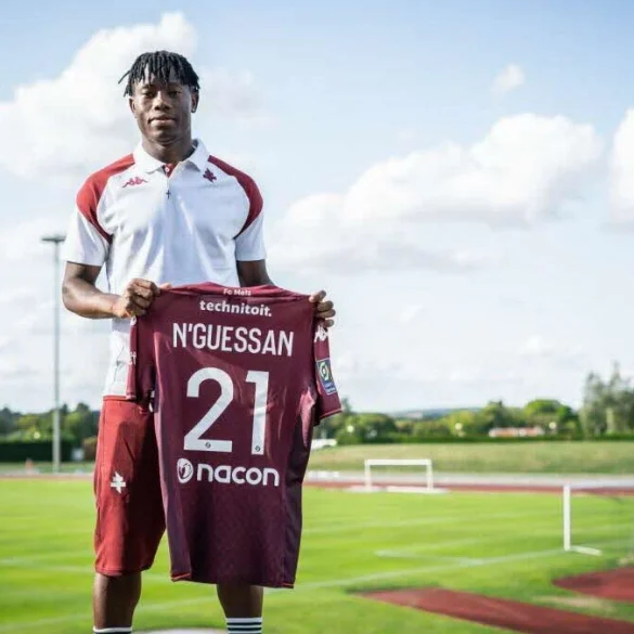 Khor Fakkan annonce l’arrivée de Jean N’Guessan et d’Adama Diallo avec des visuels de bienvenue.