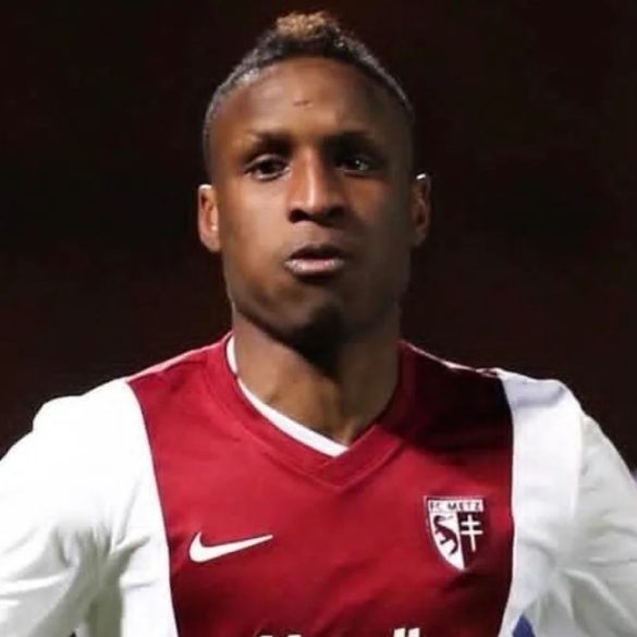 Bouna Sarr va faire son retour au FC Metz avec un contrat de trois ans