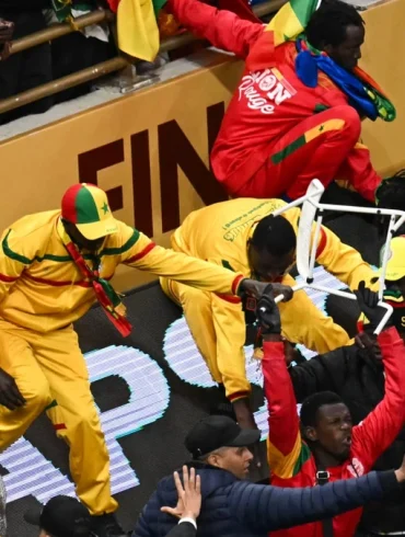 Des supporters sénégalais au cœur des tensions autour de la finale de la CAN.