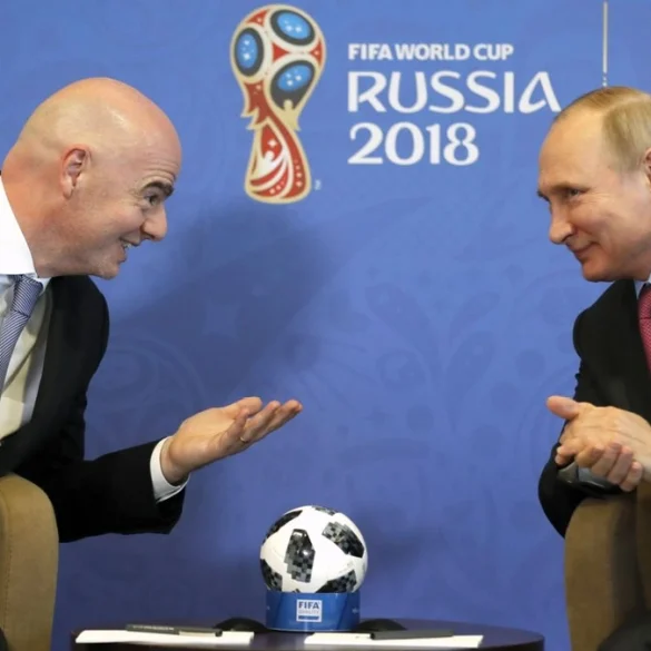 Gianni Infantino plaide pour une réintégration des équipes russes dans le football international.