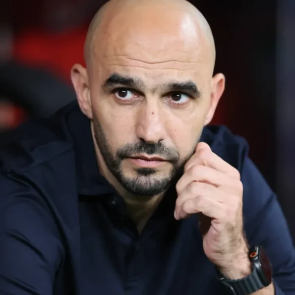 Walid Regragui se retrouve au centre d’une polémique relayée sur les réseaux sociaux.