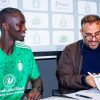 Mamadou Lamine Camara lors de la signature de son contrat avec Al Ahli Tripoli.
