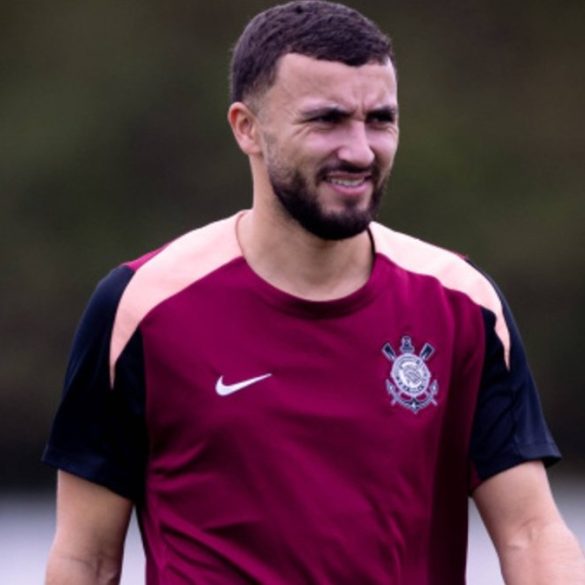 Zakaria Labyad officialise son arrivée aux Corinthians avec un contrat courant jusqu’en décembre 2026.