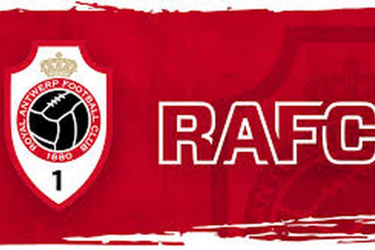 Modibo Fofana va s’engager avec le Royal Antwerp pour quatre ans.