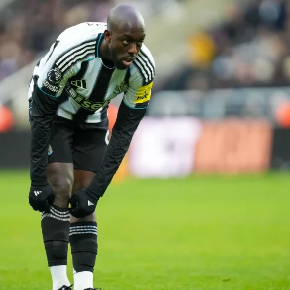 Yoane Wissa et Axel Tuanzebe sont annoncés blessés, une alerte pour la sélection congolaise.