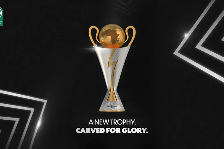 Le trophée de la Coupe de la Confédération, objectif désormais des huit qualifiés.