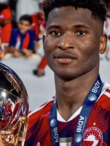 Ousmane Camara, né à Conakry, se dirige vers une nouvelle aventure internationale avec les Émirats arabes unis.