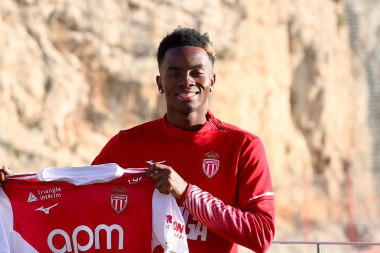 Simon Adingra a réaffirmé son ambition de continuer à grandir avec Monaco et de rejouer la Ligue des champions.