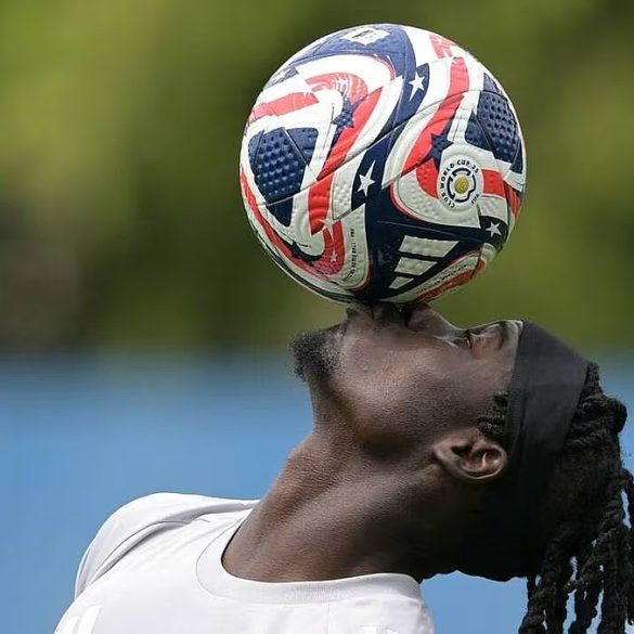 Georgi Minoungou s’est officiellement engagé avec les Colorado Rapids après son départ de Seattle.