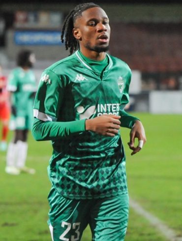 Isaac Drogba s’engage avec le FC Hayq pour tenter de relancer sa carrière en Arménie.