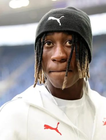 Yan Diomandé est nommé pour le joueur du mois et le meilleur jeune du mois en Bundesliga.