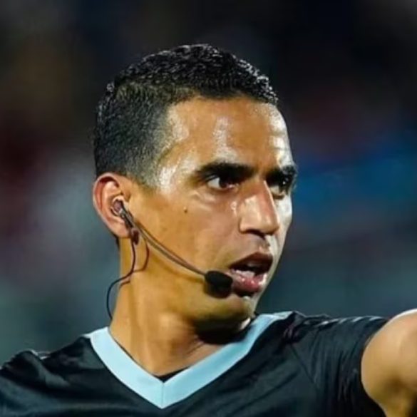 Les sept arbitres africains retenus pour la Coupe du monde 2026 représenteront le continent sur la plus grande scène du football mondial.