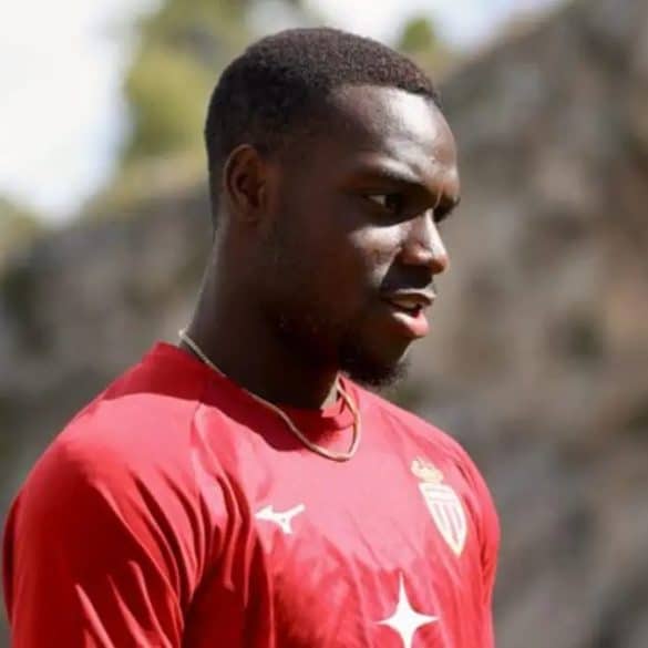 George Ilenikhena ouvre un nouveau chapitre après son passage contrasté à Monaco.