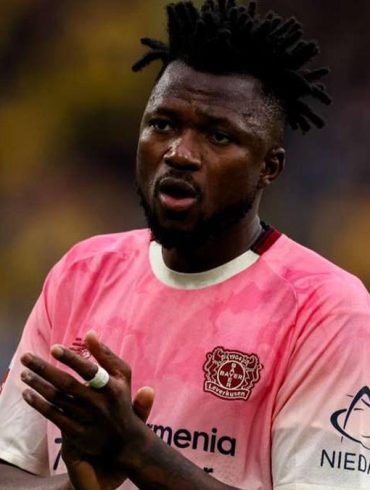 Edmond Tapsoba a choisi de poursuivre son aventure au Bayer Leverkusen malgré l’intérêt venu d’Angleterre.