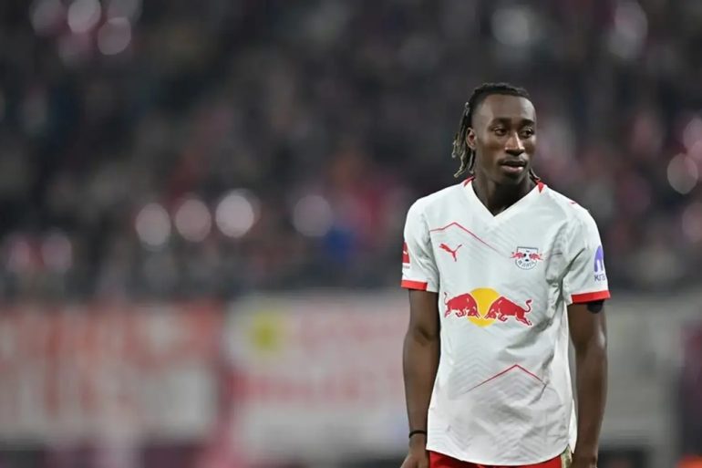 Yan Diomandé continue de faire grandir sa marque avec une signature qui confirme son changement de dimension.