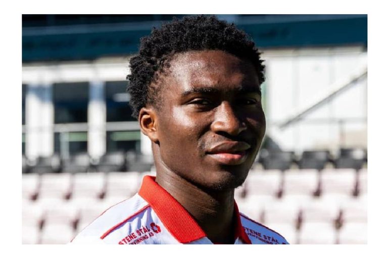 Daan Dos Millos Yoboue a signé son premier contrat professionnel avec Fredrikstad FK en Norvège.